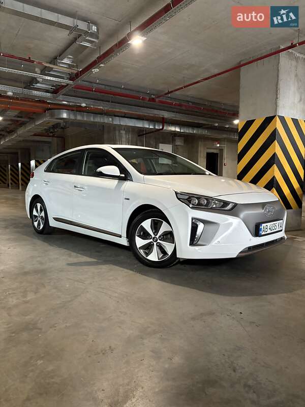 Хэтчбек Hyundai Ioniq 2018 в Виннице фото 3 Хэтчбек Hyundai Ioniq 2018 в Виннице