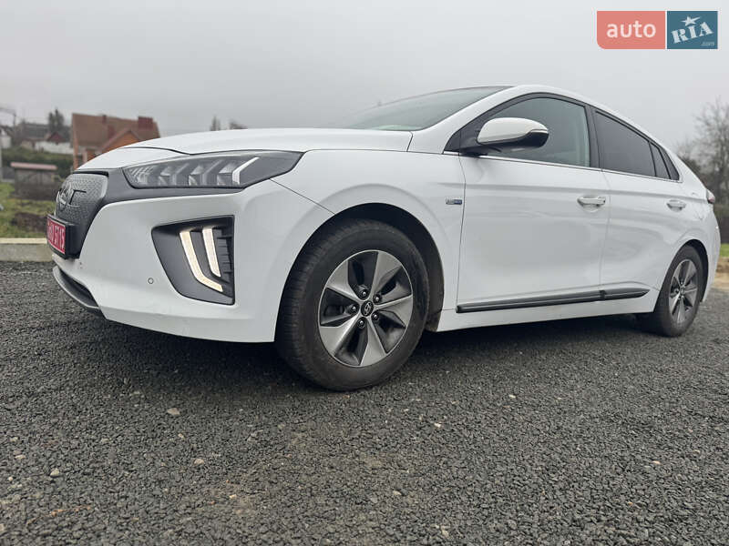Ліфтбек Hyundai Ioniq 2020 в Рівному фото 4 Ліфтбек Hyundai Ioniq 2020 в Рівному