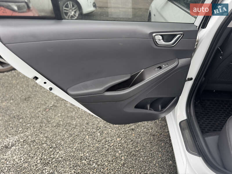 Ліфтбек Hyundai Ioniq 2020 в Рівному фото 20 Ліфтбек Hyundai Ioniq 2020 в Рівному