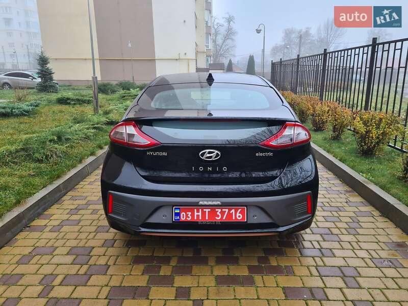 Лифтбек Hyundai Ioniq 2019 в Виннице