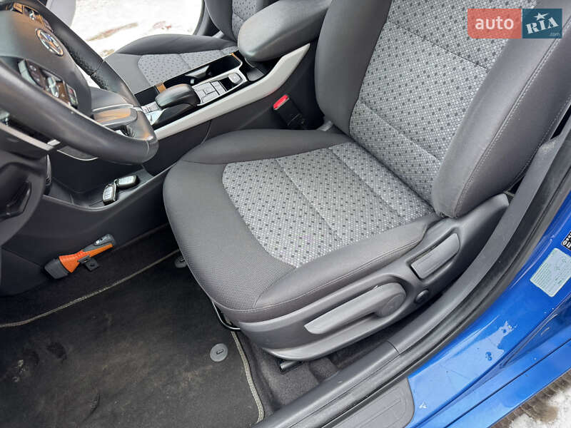 Хэтчбек Hyundai Ioniq 2017 в Ровно фото 26 Хэтчбек Hyundai Ioniq 2017 в Ровно