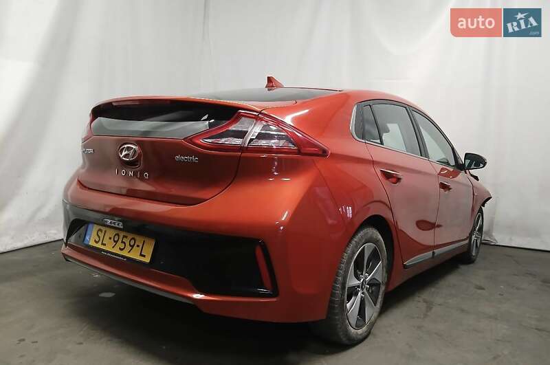 Хэтчбек Hyundai Ioniq 2018 в Ровно фото 4 Хэтчбек Hyundai Ioniq 2018 в Ровно