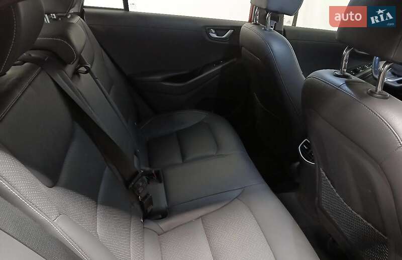 Хэтчбек Hyundai Ioniq 2018 в Ровно фото 9 Хэтчбек Hyundai Ioniq 2018 в Ровно