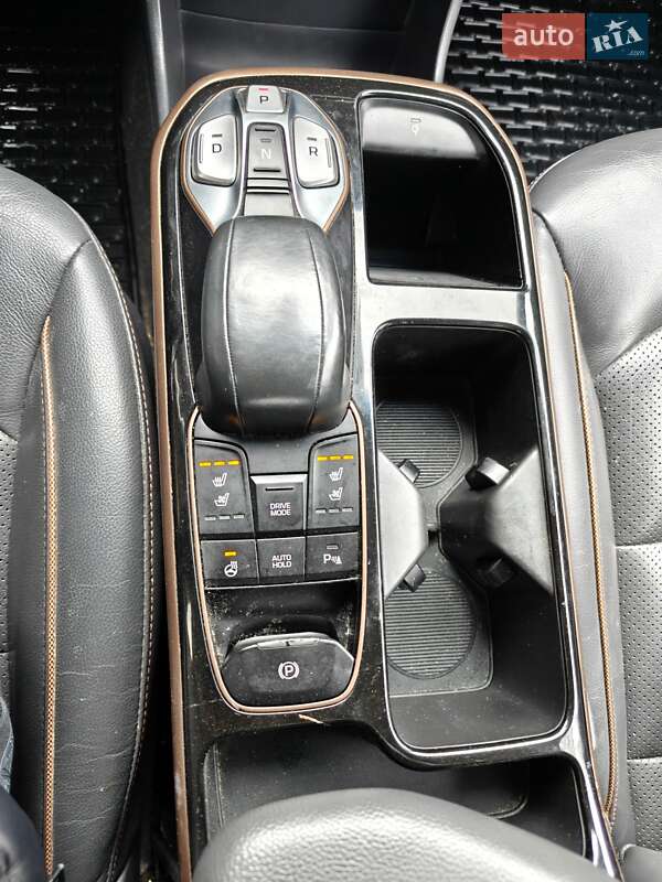 Хэтчбек Hyundai Ioniq 2018 в Ивано-Франковске