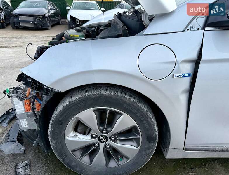 Хэтчбек Hyundai Ioniq 2018 в Киеве фото 11 Хэтчбек Hyundai Ioniq 2018 в Киеве