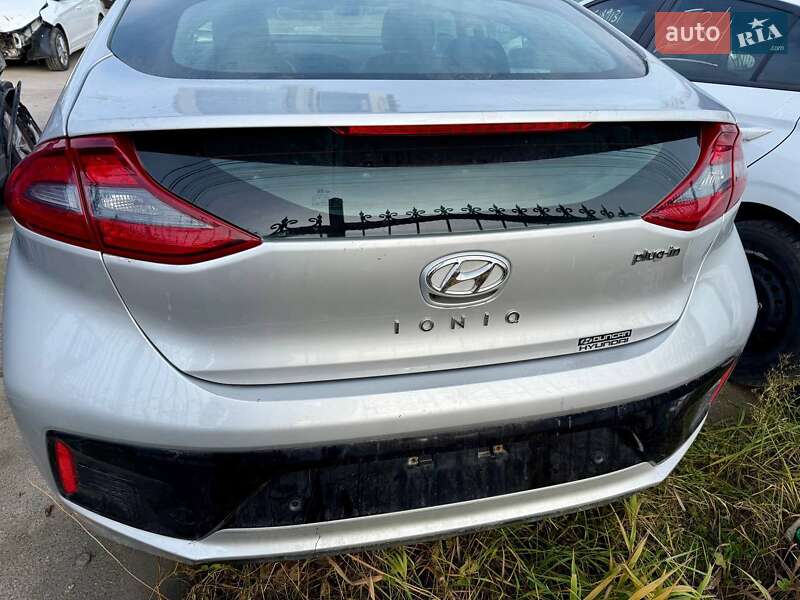Хэтчбек Hyundai Ioniq 2018 в Киеве фото 13 Хэтчбек Hyundai Ioniq 2018 в Киеве