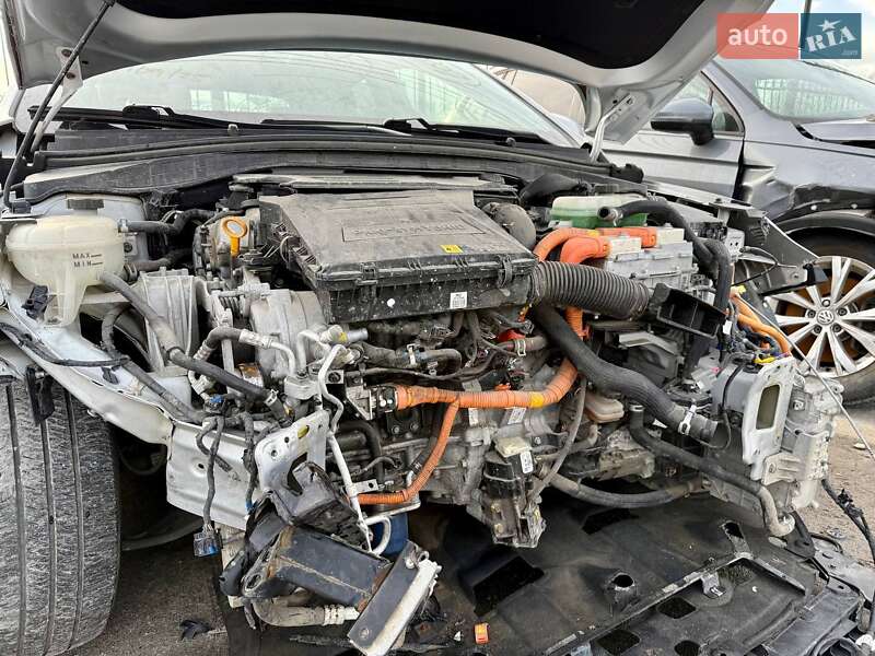 Хэтчбек Hyundai Ioniq 2018 в Киеве фото 19 Хэтчбек Hyundai Ioniq 2018 в Киеве