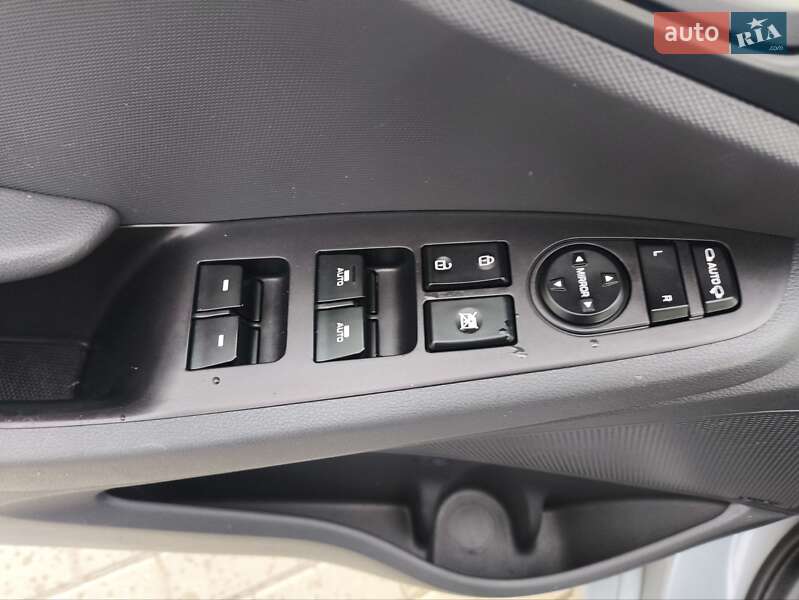 Хэтчбек Hyundai Ioniq 2017 в Ковеле