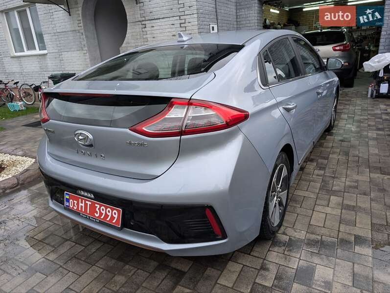 Хэтчбек Hyundai Ioniq 2018 в Виннице