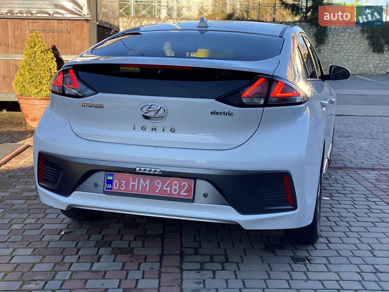 Лифтбек Hyundai Ioniq 2020 в Тернополе фото 7 Лифтбек Hyundai Ioniq 2020 в Тернополе