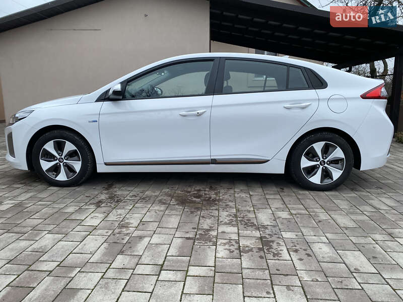 Хэтчбек Hyundai Ioniq 2019 в Виннице