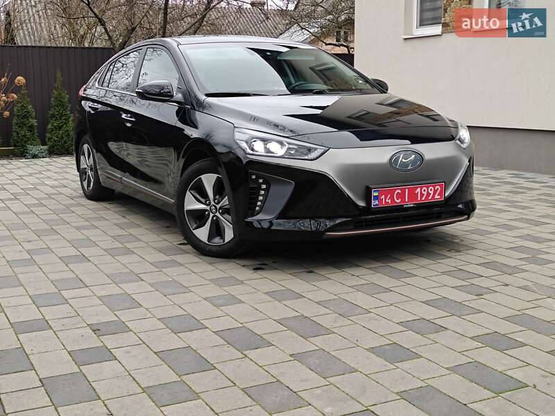 Хэтчбек Hyundai Ioniq 2018 в Ивано-Франковске