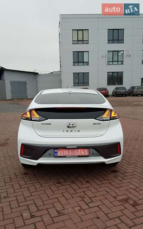 Лифтбек Hyundai Ioniq 2020 в Ровно