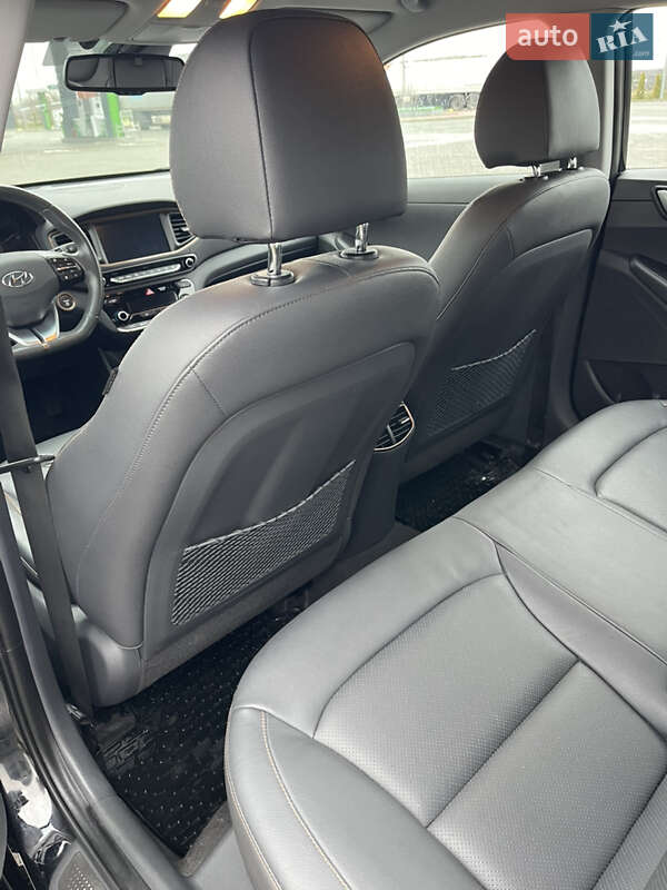 Хэтчбек Hyundai Ioniq 2017 в Луцке
