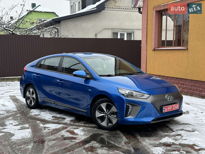 Хэтчбек Hyundai Ioniq 2017 в Ровно