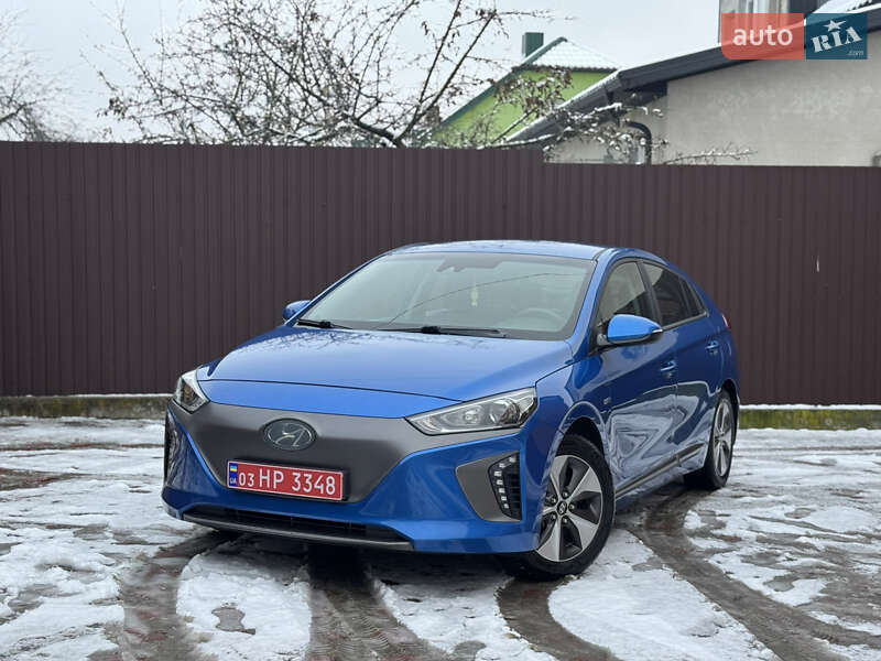 Хэтчбек Hyundai Ioniq 2017 в Ровно