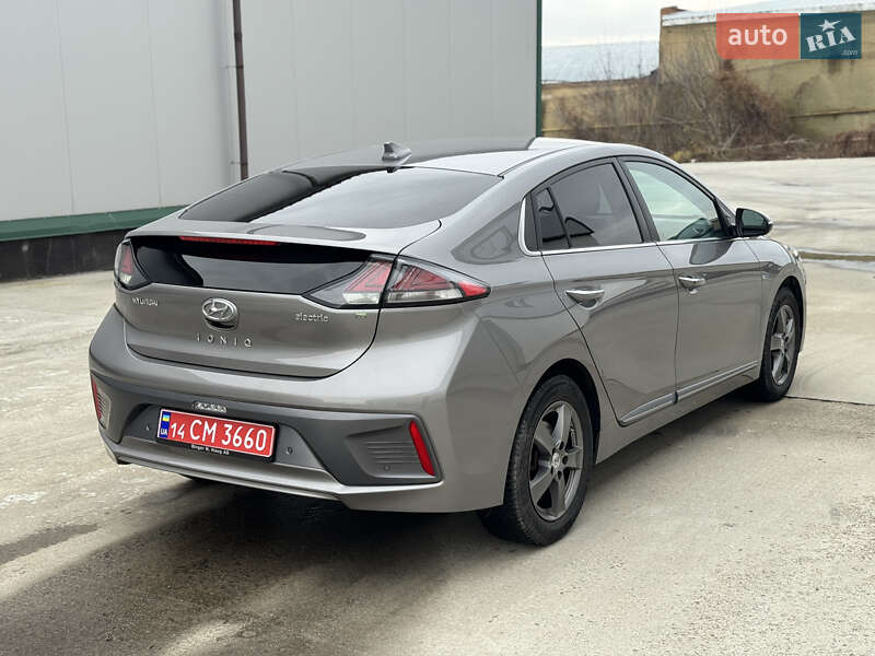 Лифтбек Hyundai Ioniq 2019 в Виннице