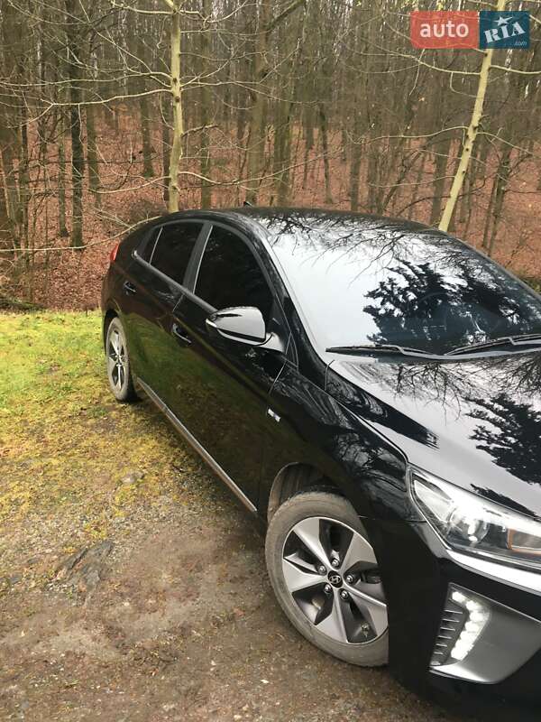 Хэтчбек Hyundai Ioniq 2016 в Виннице