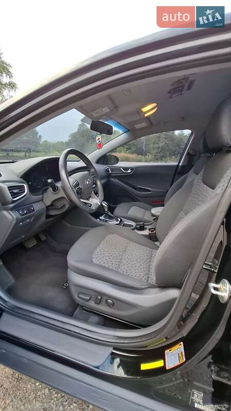 Хэтчбек Hyundai Ioniq 2017 в Харькове