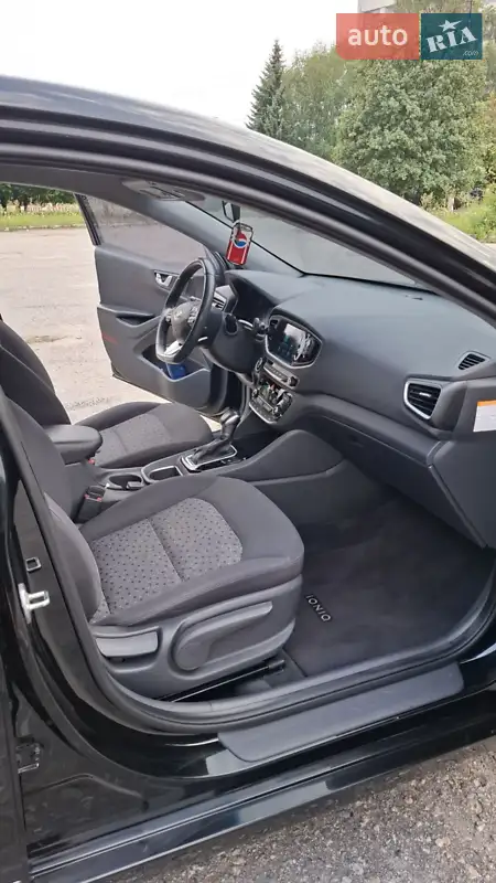 Hyundai Ioniq 2017 VIN KMHC75LC1HU050434 фото оголошення 14 з 55