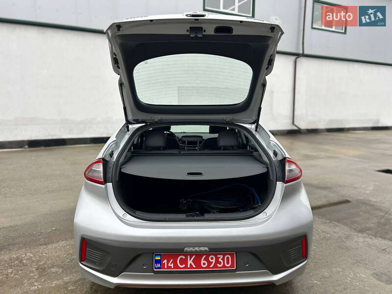 Хэтчбек Hyundai Ioniq 2017 в Виннице фото 4 Хэтчбек Hyundai Ioniq 2017 в Виннице