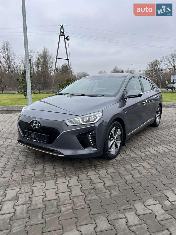 Хэтчбек Hyundai Ioniq 2018 в Луцке
