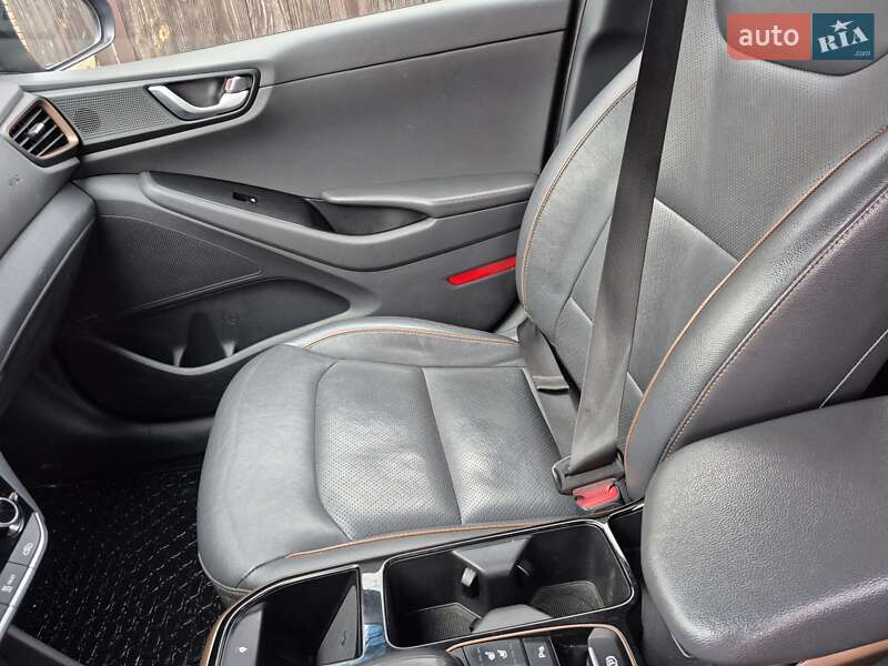 Хэтчбек Hyundai Ioniq 2017 в Виннице