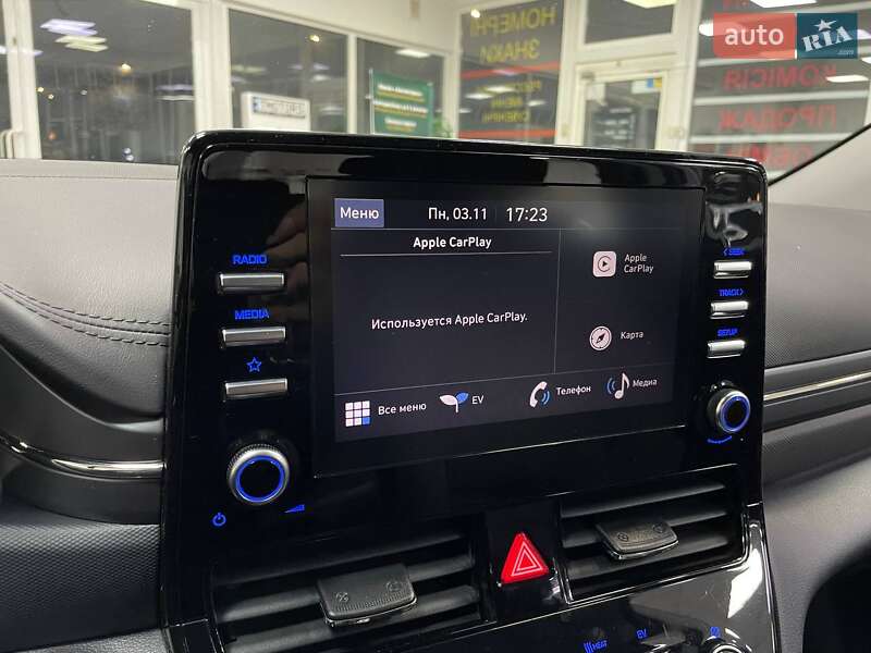 Лифтбек Hyundai Ioniq 2021 в Киеве фото 31 Лифтбек Hyundai Ioniq 2021 в Киеве