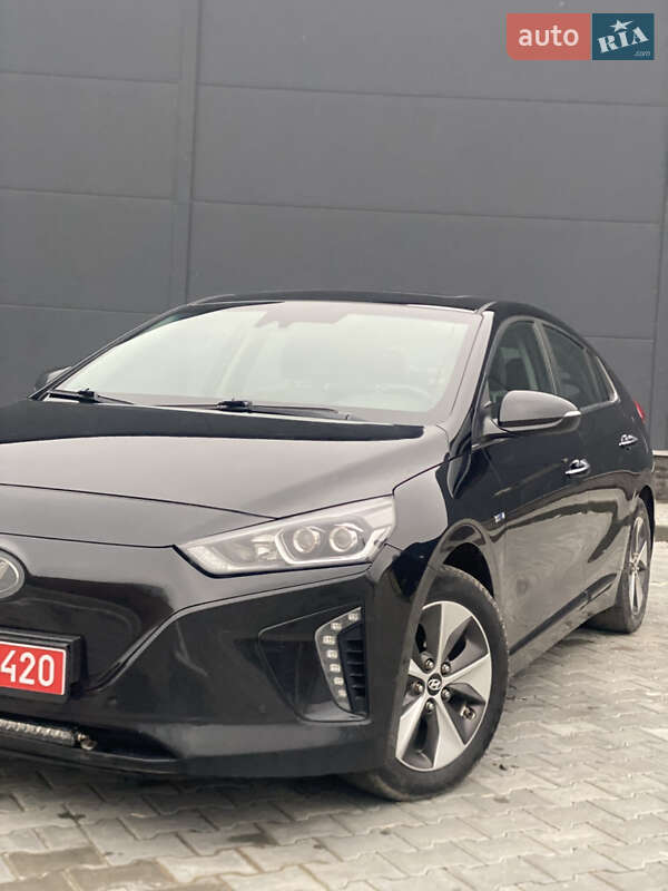 Хетчбек Hyundai Ioniq 2017 в Бережанах фото 12 Хетчбек Hyundai Ioniq 2017 в Бережанах