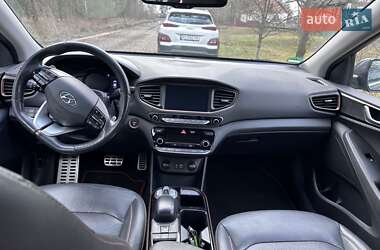 Хэтчбек Hyundai Ioniq 2019 в Маневичах