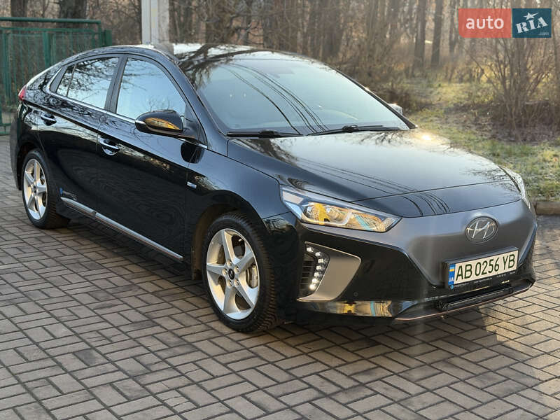 Хетчбек Hyundai Ioniq 2016 в Вінниці