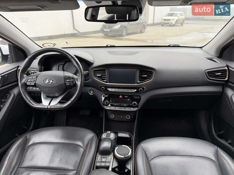 Хетчбек Hyundai Ioniq 2018 в Вінниці
