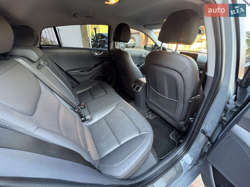 Лифтбек Hyundai Ioniq 2019 в Виннице
