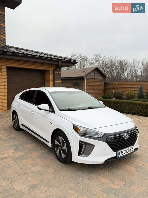 Хэтчбек Hyundai Ioniq 2017 в Чернигове