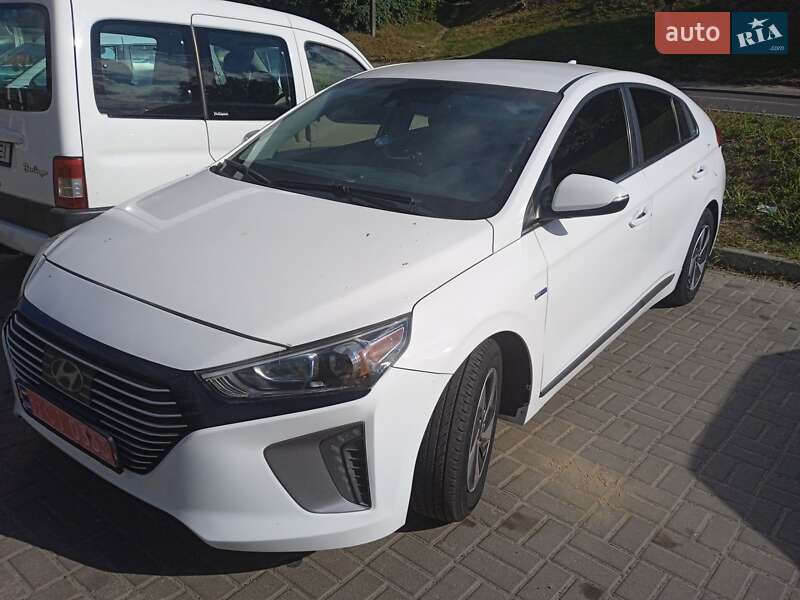 Хетчбек Hyundai Ioniq 2017 в Львові