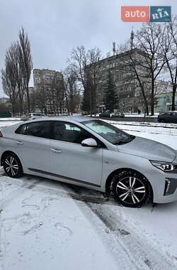 Хетчбек Hyundai Ioniq 2017 в Вінниці