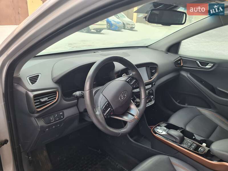 Хэтчбек Hyundai Ioniq 2017 в Виннице