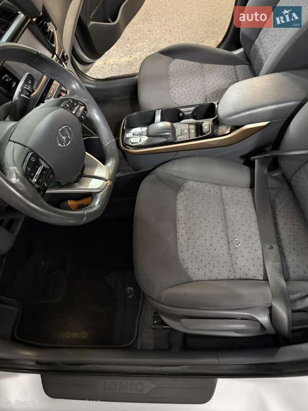 Хетчбек Hyundai Ioniq 2018 в Львові
