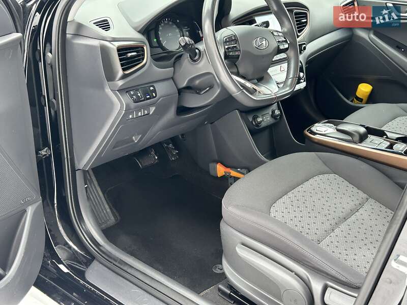 Хетчбек Hyundai Ioniq 2017 в Тернополі