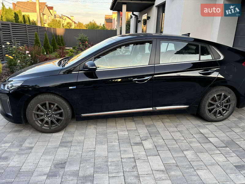Хэтчбек Hyundai Ioniq 2017 в Виннице