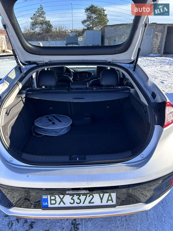 Хэтчбек Hyundai Ioniq 2018 в Староконстантинове фото 13 Хэтчбек Hyundai Ioniq 2018 в Староконстантинове