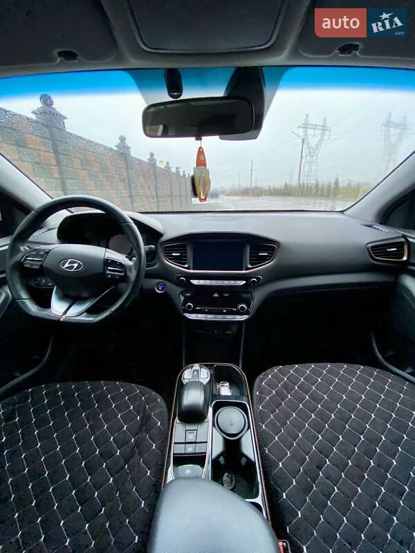 Хэтчбек Hyundai Ioniq 2018 в Ровно фото 23 Хэтчбек Hyundai Ioniq 2018 в Ровно