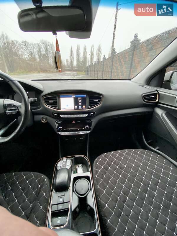 Хэтчбек Hyundai Ioniq 2018 в Ровно фото 27 Хэтчбек Hyundai Ioniq 2018 в Ровно