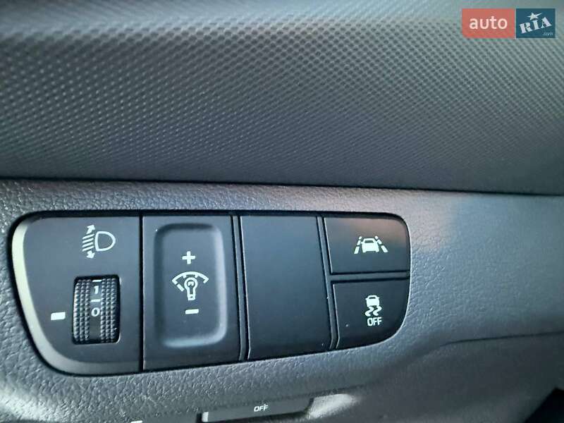 Ліфтбек Hyundai Ioniq 2021 в Києві