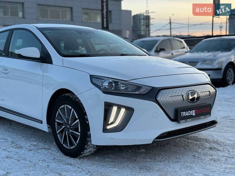Ліфтбек Hyundai Ioniq 2021 в Києві