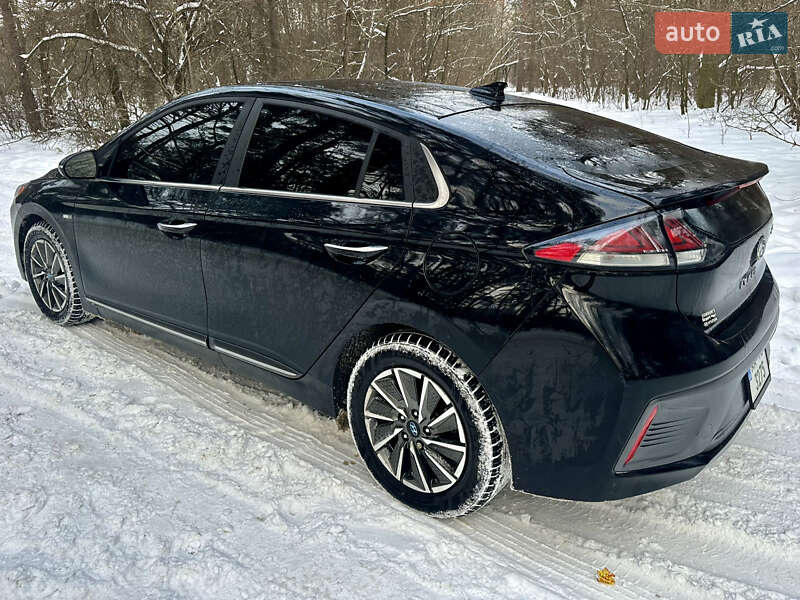 Лифтбек Hyundai Ioniq 2020 в Киеве