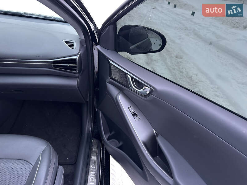 Лифтбек Hyundai Ioniq 2020 в Киеве