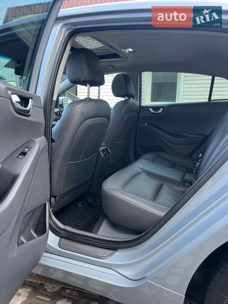 Хэтчбек Hyundai Ioniq 2018 в Ровно