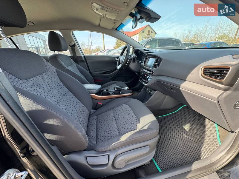 Хэтчбек Hyundai Ioniq 2017 в Львове