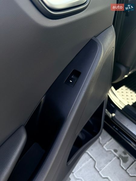 Хэтчбек Hyundai Ioniq 2017 в Бродах